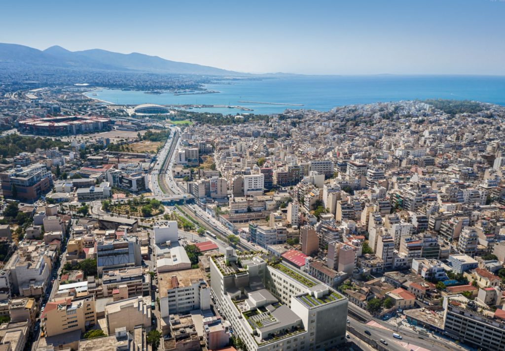 Ο Πειραιάς αναδεικνύεται κορυφαίος προορισμός για solo travelers το 2026